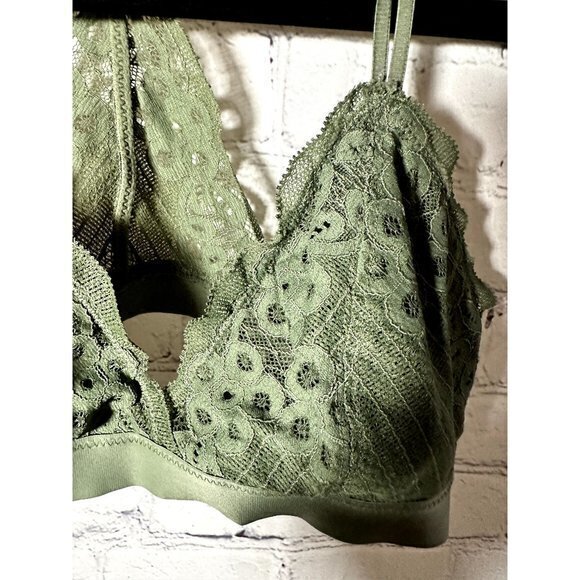 AERIE LADIES LACE‎ BRAS (2) BOTH SIZE SMALL - EUC G-160 - Picture 1 of 7